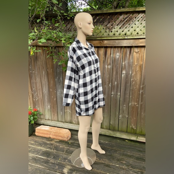 Long Button Down Long Sleeve Flannel with Pockets - Picture 2 of 12
